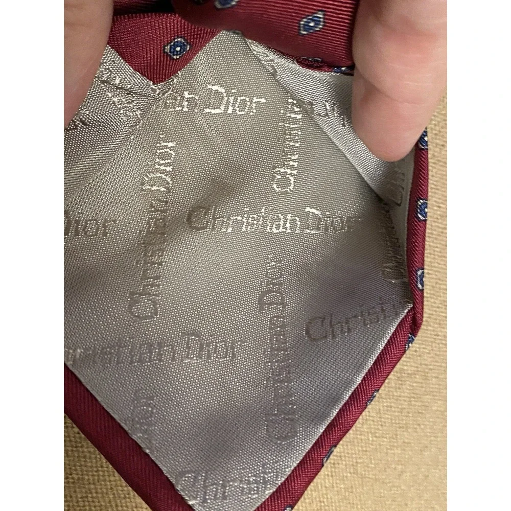 Christian Dior Mens Red all Silk Geometric Tie Made in USA fabric woven in Italy